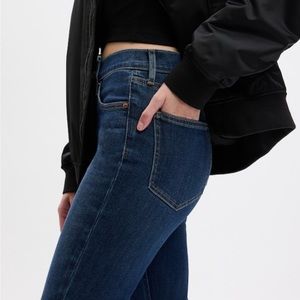 High rise vintage slim jeans with washwell
